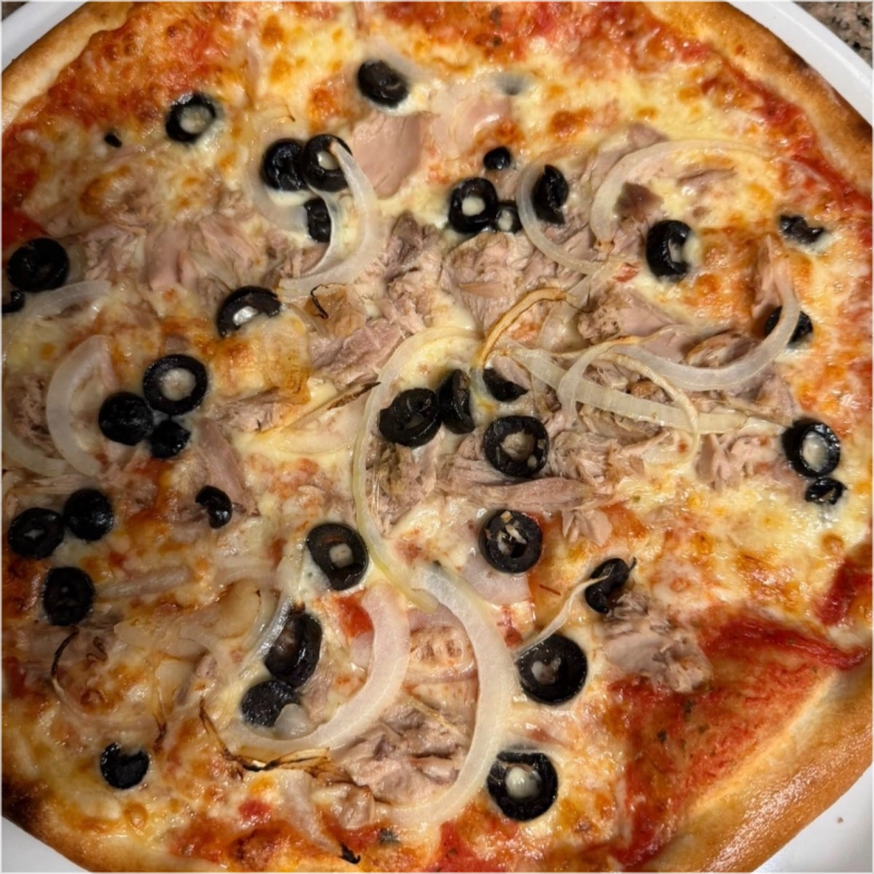 Pizza tonno