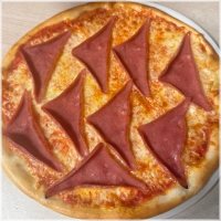 Tomatensaus, kaas en ham
